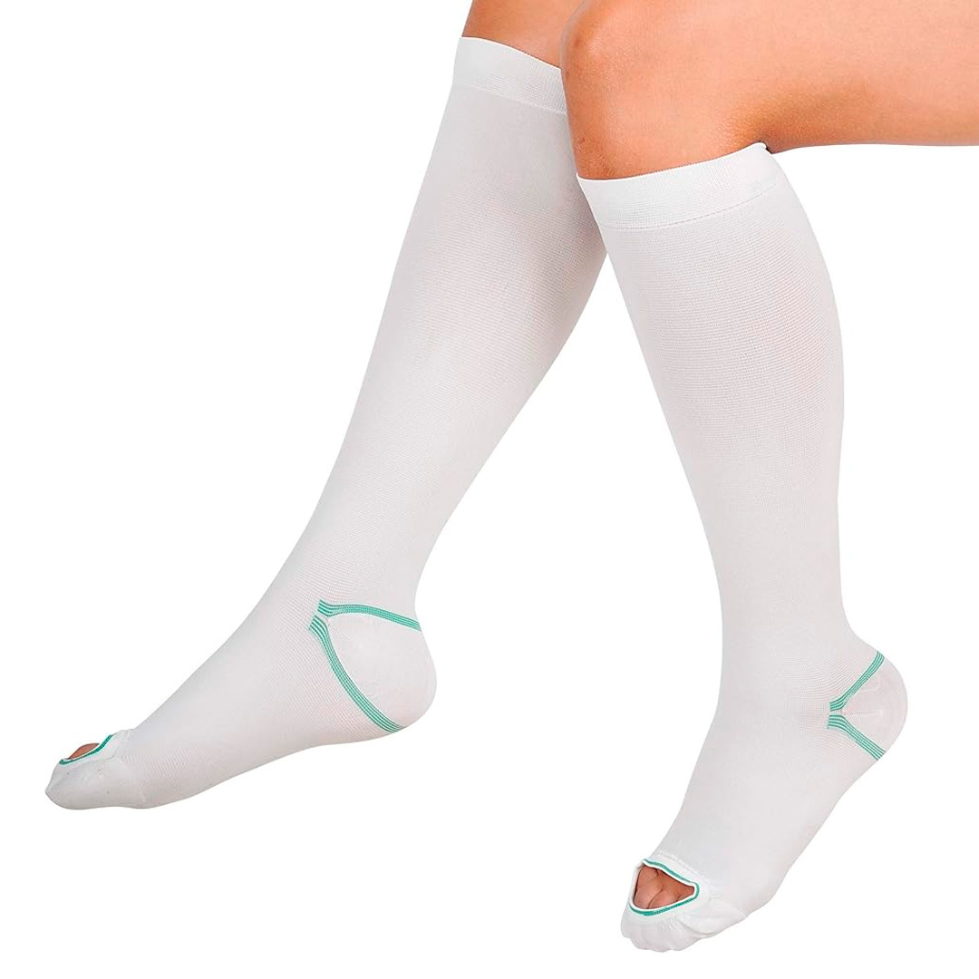 Socks Anti Embolism available in online  pharmacy qatar, doha 